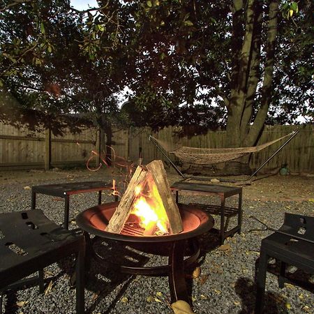 Spacious Bungalow With 6 Beds, Games, And Fire Pit - Close To Beale Street, Bbq, Graceland, & Liberty Bowl Μέμφις Εξωτερικό φωτογραφία