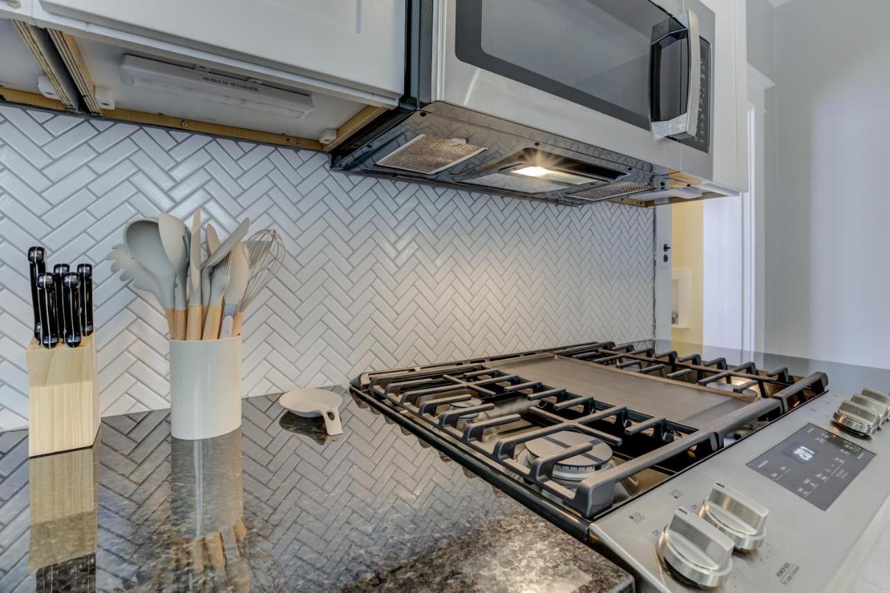 Spacious Bungalow With 6 Beds, Games, And Fire Pit - Close To Beale Street, Bbq, Graceland, & Liberty Bowl Μέμφις Εξωτερικό φωτογραφία